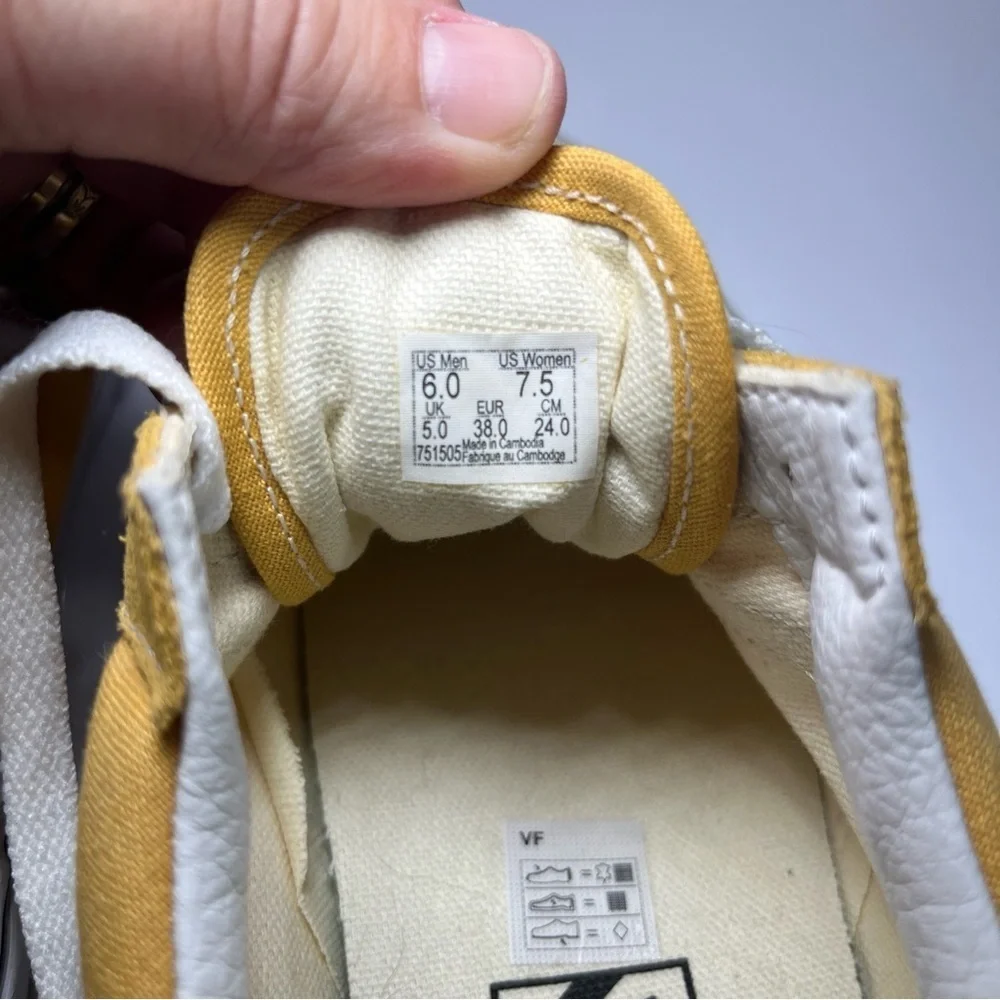 Vans Color Theory Old Skool Skate Sneakers Shoes Golden Glow Men 6/7.5 Women